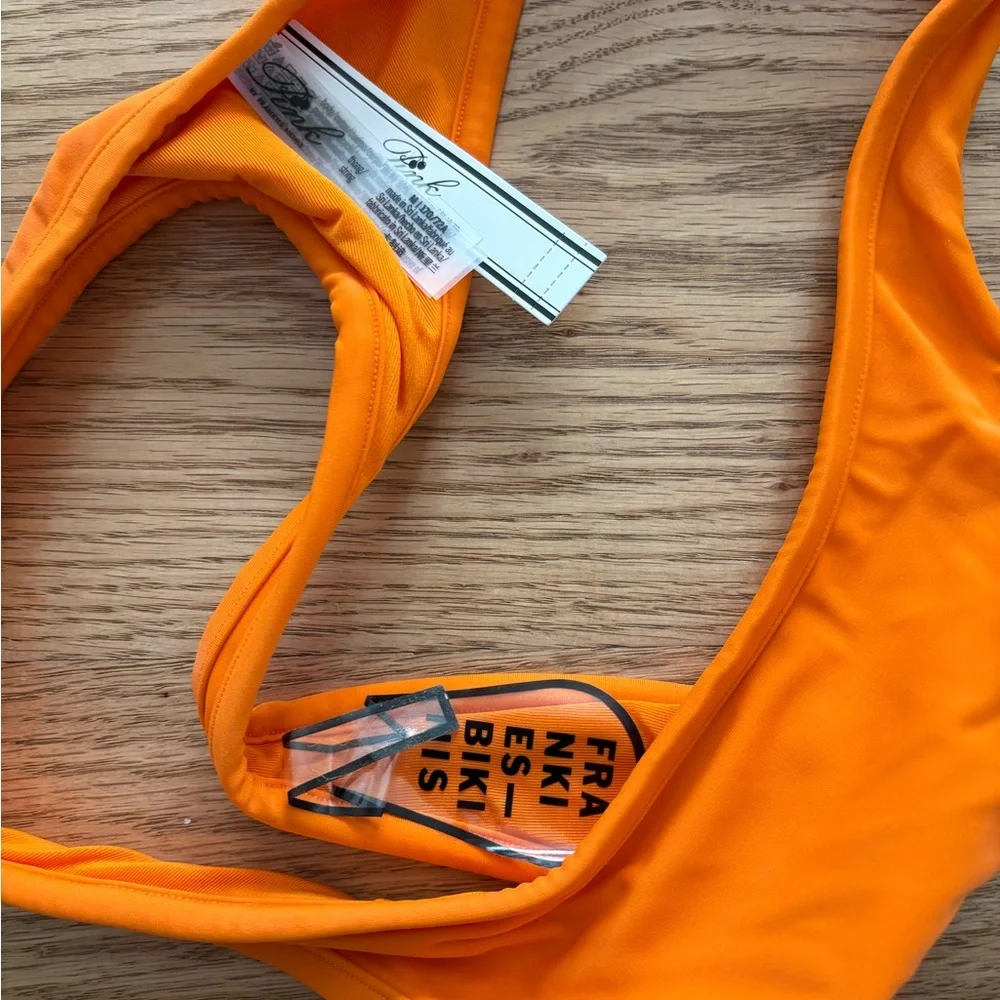 Frankie’s bikinis set